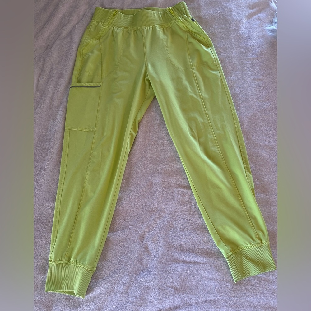 Cherokee Infinity Jogger Scrub Pant in Light Pastel Lime Green